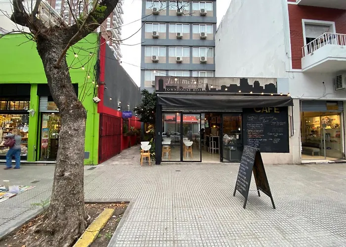 Juramento De Lealtad Townhouse Hotel